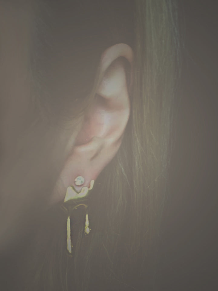 MONO ORECCHINO FLAME DROP